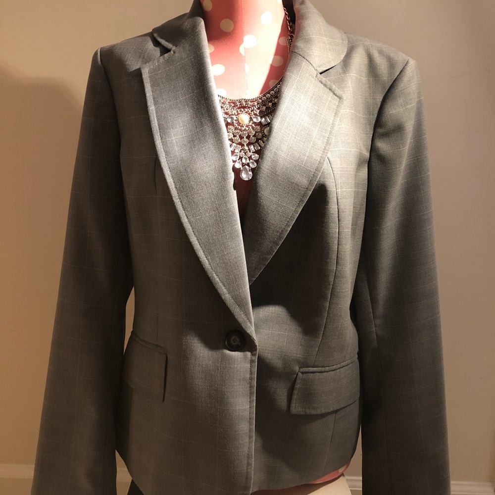 Jones New York Plaid Blazer  size 10 EUC